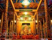 Wat Phnom Thon Mond attraction in Kandal Province